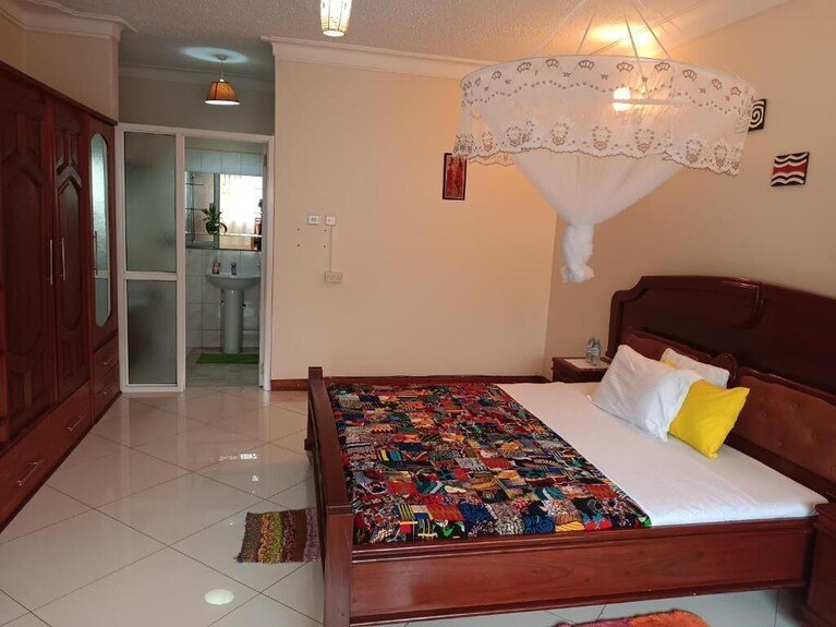About Us, Aivilo Home Entebbe: Comfortable Entebbe Lodging